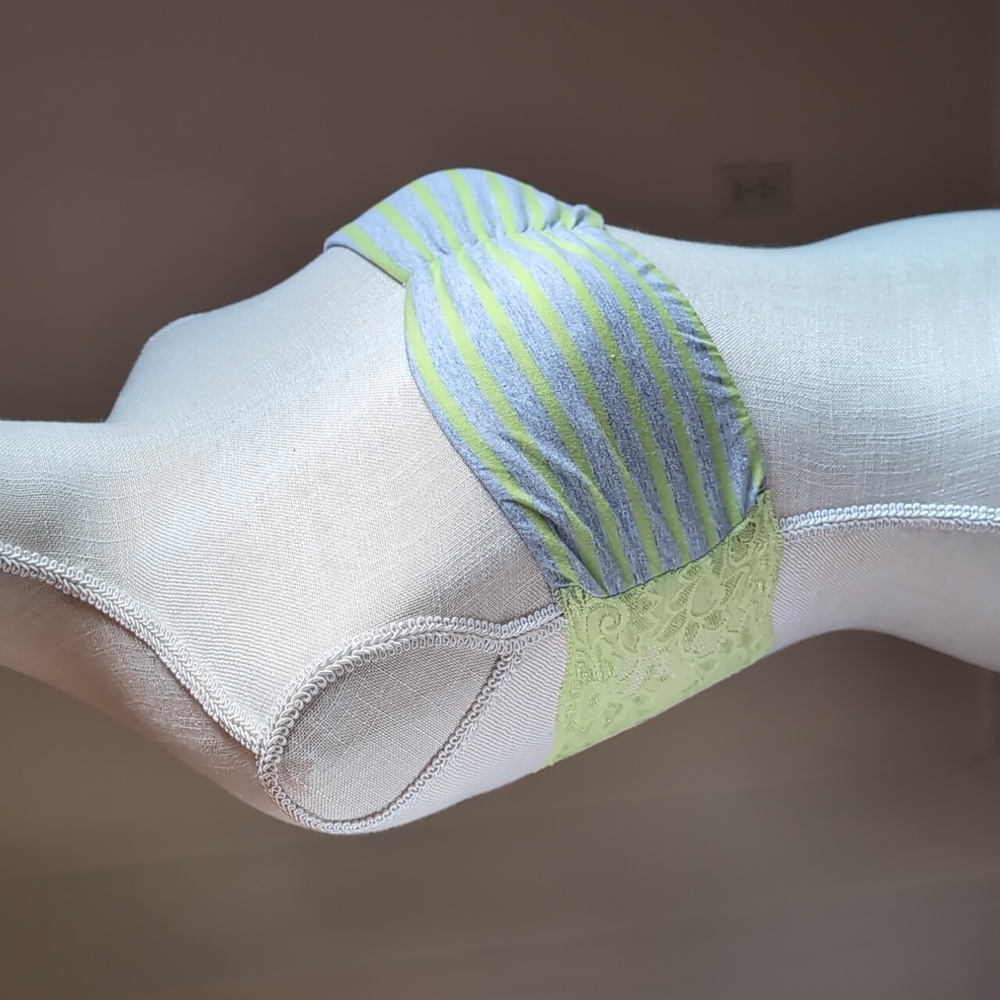 Lime Green And Gray Strip Lace Bandue